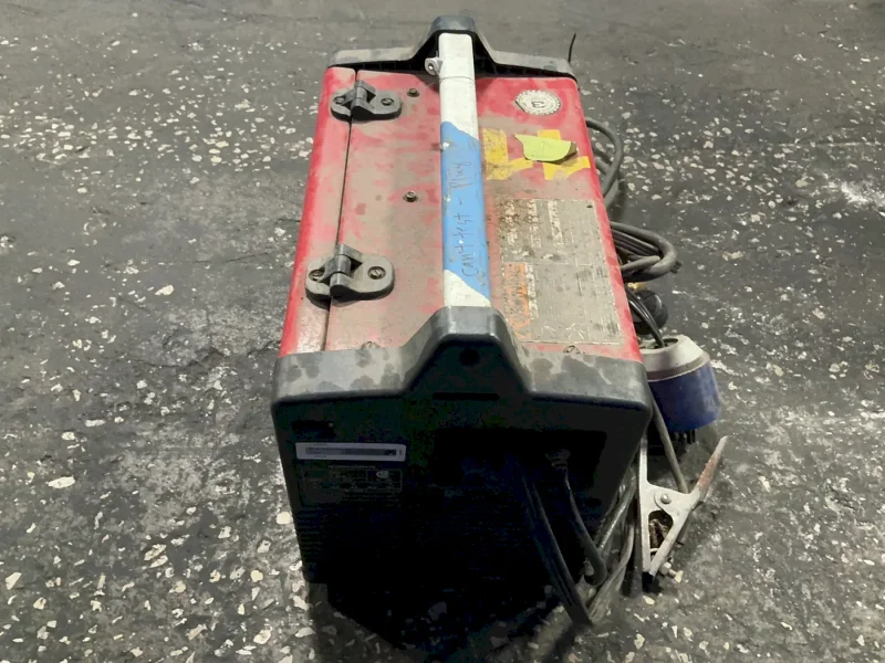 LINCOLN ELECTRIC 90-140 A WELDER  -  POWER MIG 140C