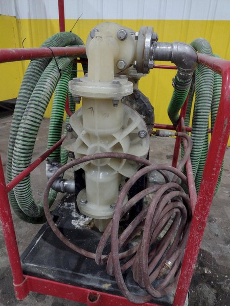WATER PUMP ON CART: STOCK #20147