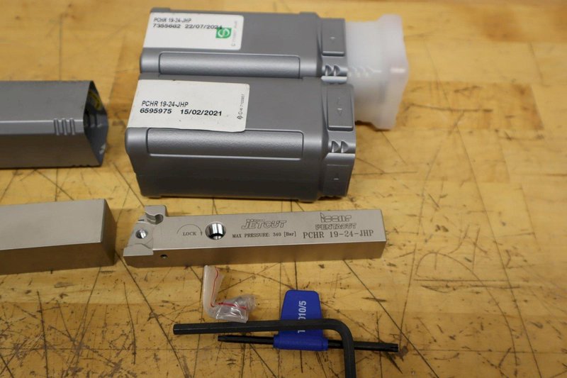 Iscar Inserted Cutting Tools, Part Off Tool Holders, .394" Diameter SumoCham Drills, ***All New In Packages***- Auction Item