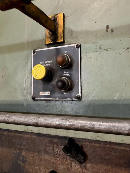 500 Ton x 10.5′ Niagara HD500-10-14 Hydraulic Press Brake
