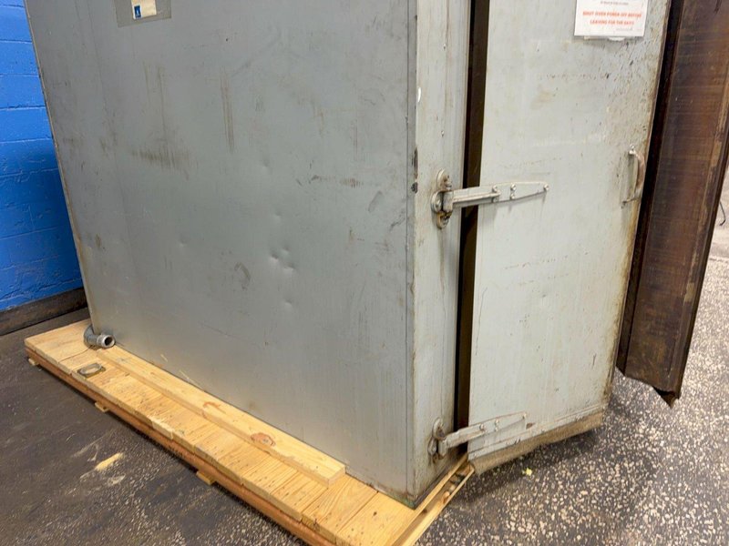 DESPATCH 47” X 54” X 68” CHAMBER OVEN