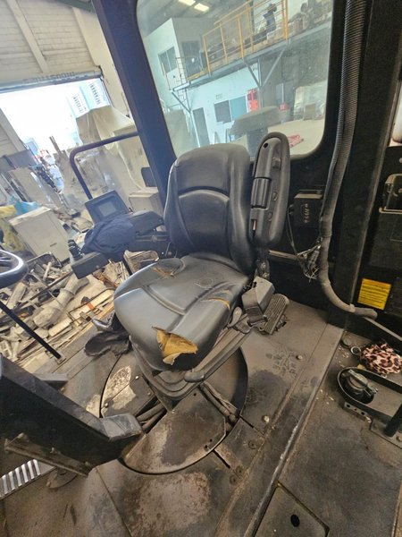 2013 FORKLIFT AUTOLIFT 40,000LBS