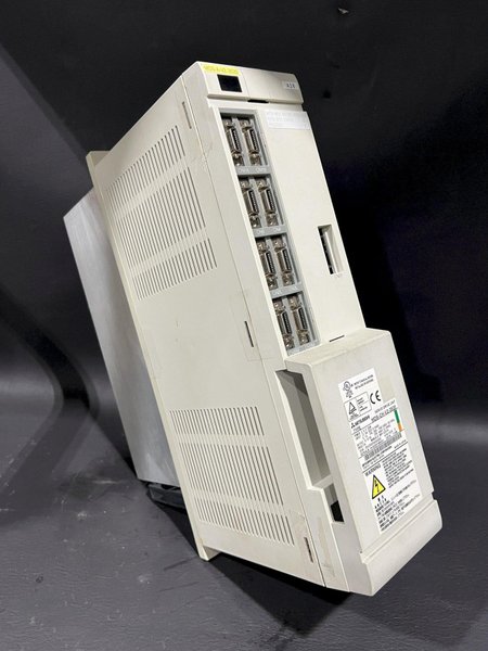 Mitsubishi CNC Servo Drive Unit MDS-A-V2-3520 MDSAV23520