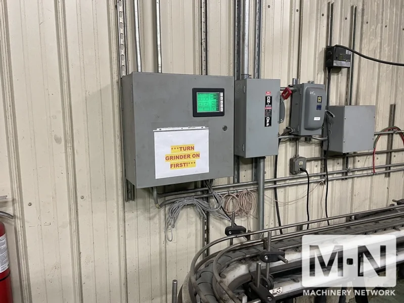 CMP MODEL CMP2000/DH/2 EXTRUSION BLOW MOLDING MACHINE MFG 2015