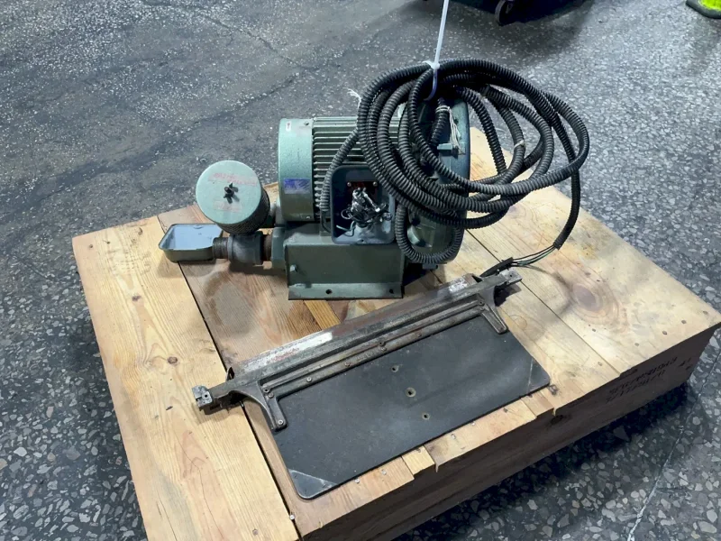 HITACHI 200 CFM BLOWER  -  VB030E-U