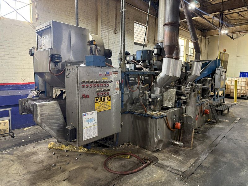 24" WIDE BELT CAE RANSOHOFF 3-STAGE STAINLESS STEEL BELT CONVEYOR PARTS WASHER, WITH RUST INHIBITOR APPLICATION: YOBRO #25378
