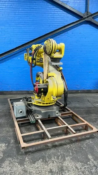 FANUC ROBOT ARM  -  R-2000IB/250F