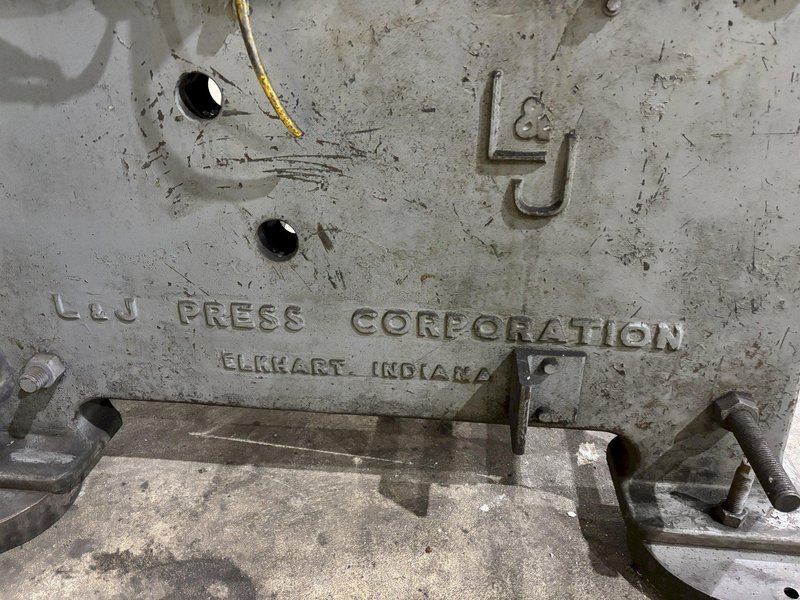 27 TON L&amp;J MODEL #W-27 OBI STAMPING PRESS 1.5" STROKE: STOCK #22435