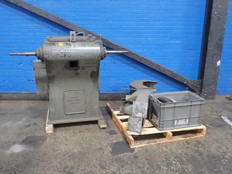 DIVINE BROTHERS COMPANY DOUBLE-ENDED BUFFER