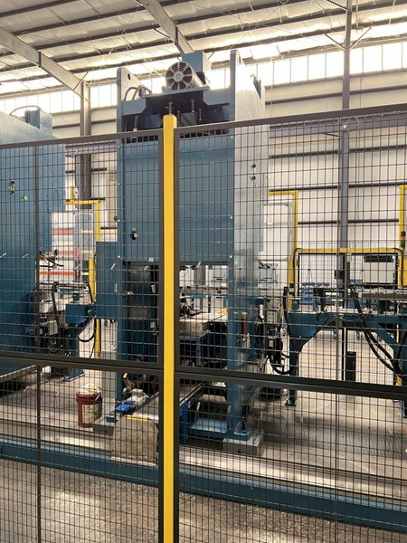 220 TON KOMATSU GAP FRAME PRESS