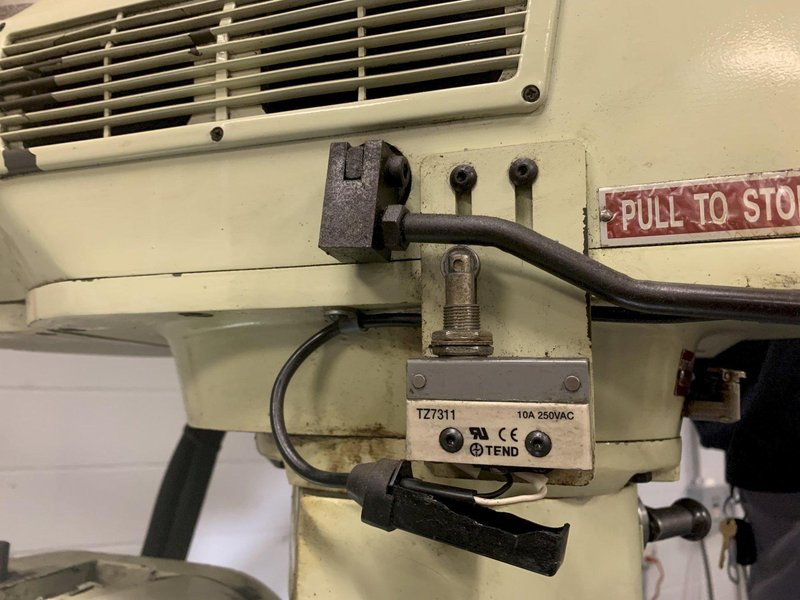 Acer Model 4EVS Variable Speed Vertical Mill