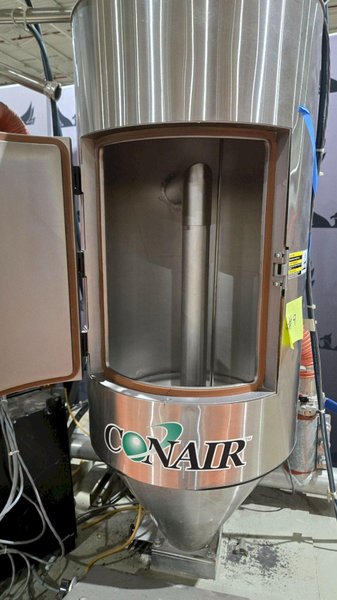 CONAIR CH16-4/SP Triple Hopper Resin Dryer Unit USED