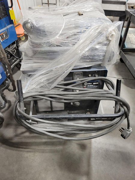MILLER CP-252 TS MIG WELDER USED