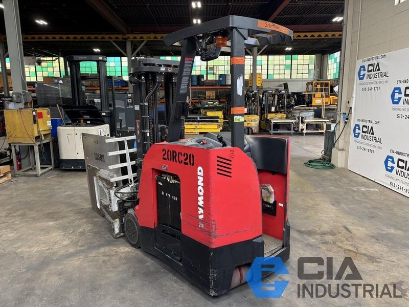 2020 - 3,500 LB. RAYMOND MODEL 425-C35TT STAND-UP ELECTRIC FORKLIFT
