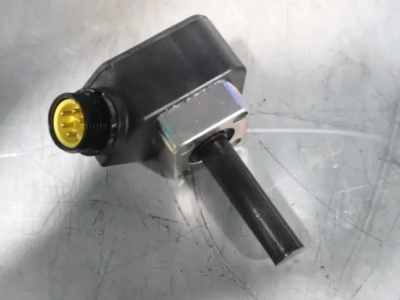 NAMCO CONTROLS 3000 PSI CYLINDICATOR PROXIMITY SENSOR  -  EE210-38780
