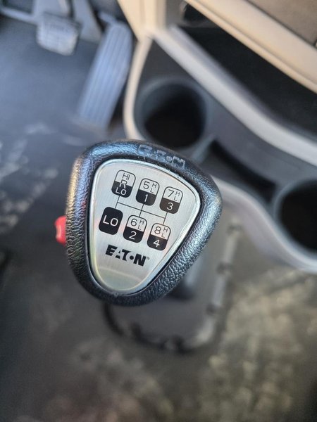 PETERBILT 567 - Trucks