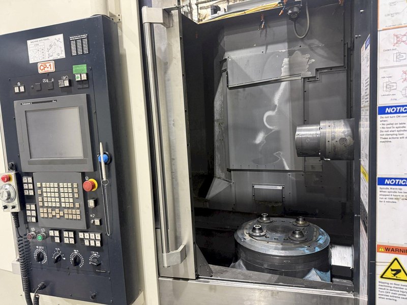 Used 2013 Makino a61nx CNC Horizontal Machining Center For Sale