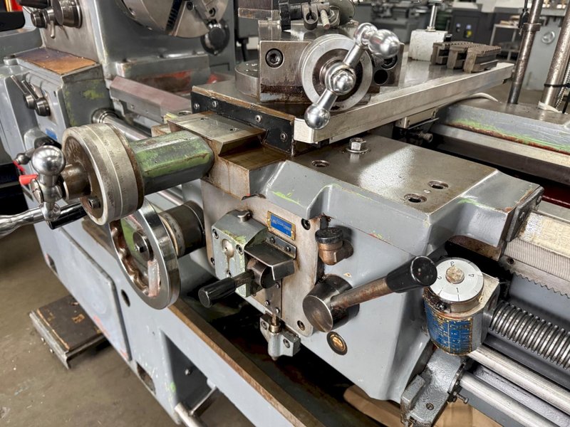 18" x 60" HWACHEON Engine Lathe, Model HL-18