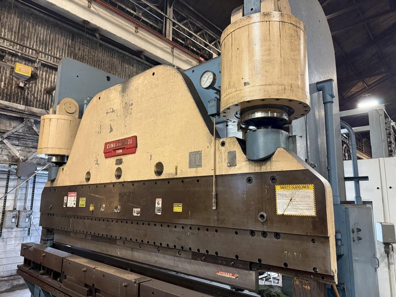 750 TON X 16' CINCINATTI 750HX12 HYDRAULIC PRESS BRAKE. STOCK #0432726