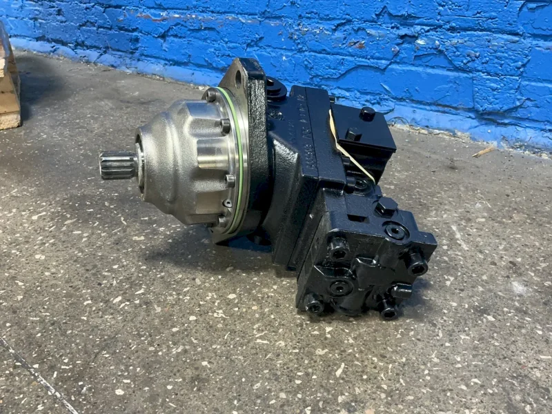 DANFOSS MOTOR TRACK DRIVE  -  51C060-1-RD1B