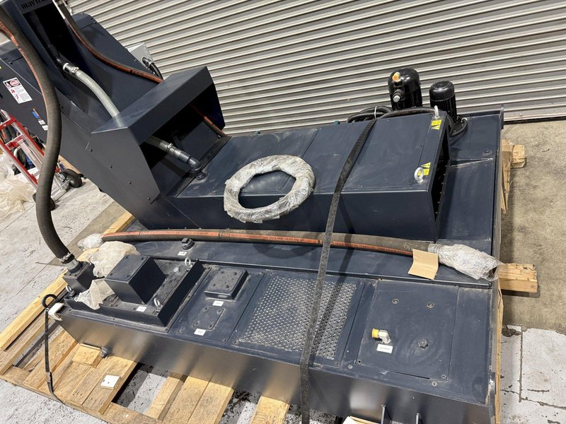 Mayfran MagSep Makino A81NX CNC Magnetic Scraper Chip Conveyor