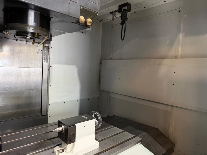 Mori Seiki DuraCenter 5 5-Axis CNC Vertical Machining Center – Mill