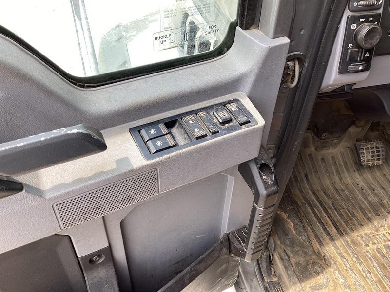 2022 Mack Granite 64F 1M2GR4TC0NM001422