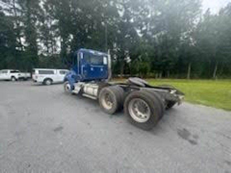 Kenworth T680 Semi Tractor, 2018 -Cummins Power, Air Ride