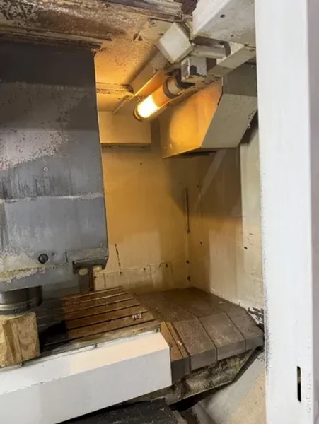 MORI SEIKI 43.3" X 23.6" TABLE CNC VMC  -  NV5000