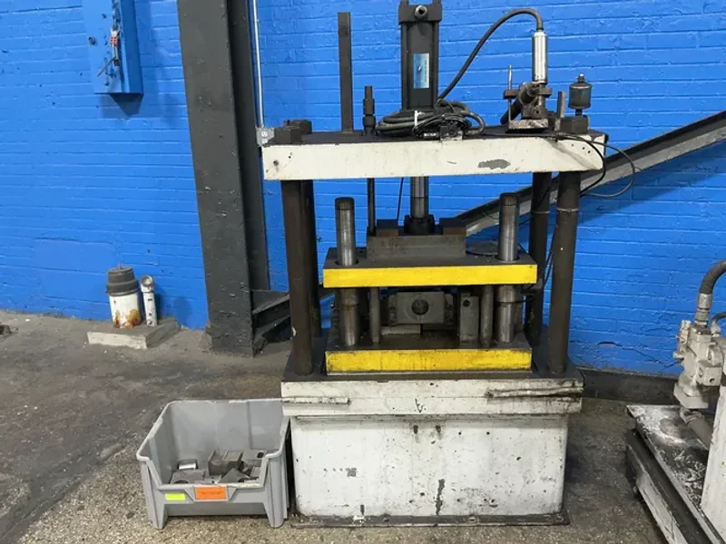 30 HP, 12.5”X27” PRESS HYDRAULIC PRESS WITH HYDRAULIC POWER UNIT