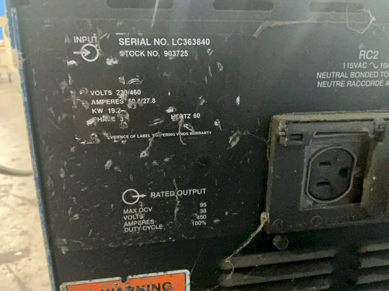 MILLER 450 A WELDER   -  INVISION 456MP