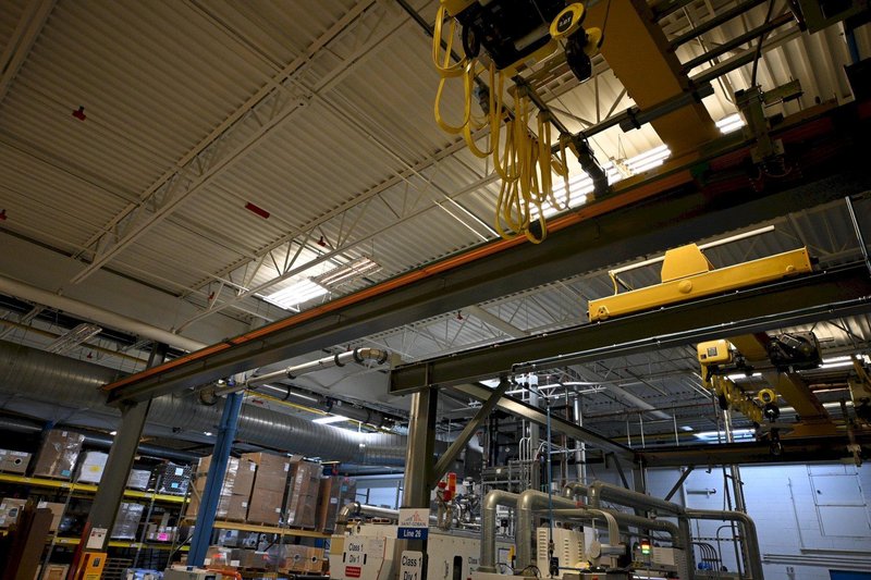 3 TON X 29' SPAN X 35' LONG X 14' LIFT MASS FREE STANDING BRIDGE CRANE SYSTEM 2009: STOCK #23155