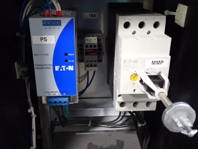 EATON 15 HP (VFD) VARIABLE FREQUENCY DRIVE  -  HMX02134NA