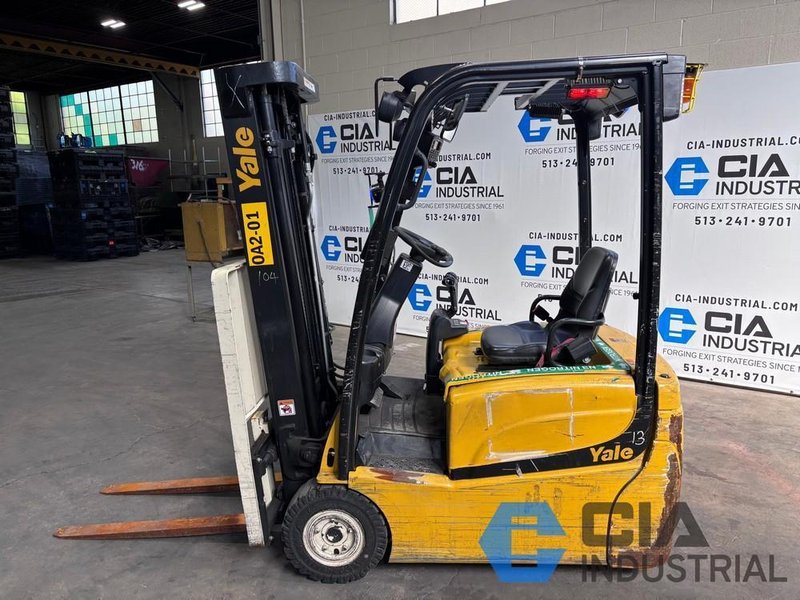 2019 - 3,000 LB. YALE MODEL ERP030VTN367E084