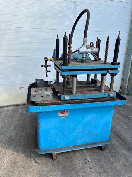 15 TON R &amp; B CUTOFF PRESS: STOCK #73179