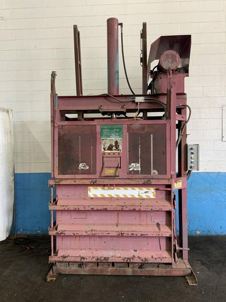 60"X 30" LOAD KING MODEL # 30 VERTICAL CARDBOARD BALER : STOCK #79753