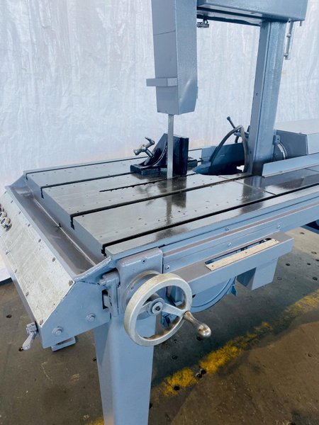 18" X 22" MARVEL SERIES 8 MARK I TILT FRAME VERICAL BANDSAW. STOCK # 0950920
