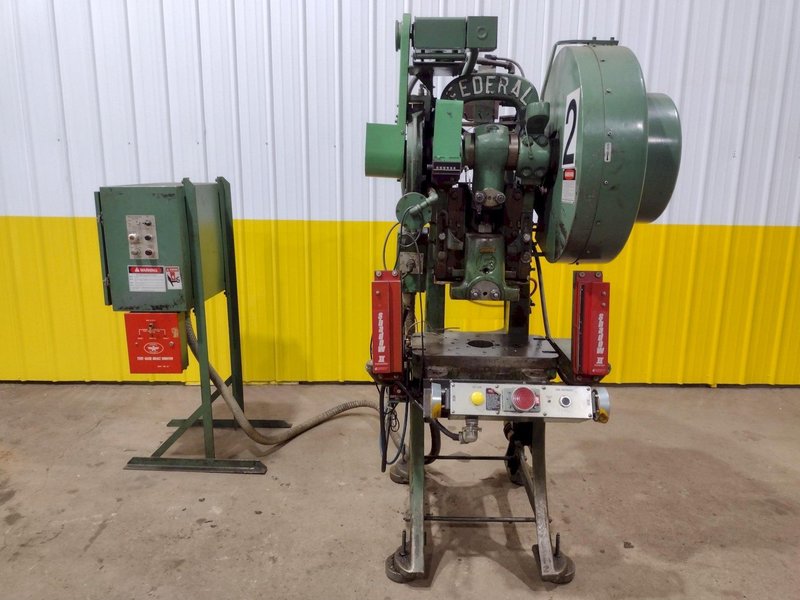 32 TON FEDERAL OBI STAMPING PUNCH PRESS, 2.5&quot; STROKE: STOCK #18264