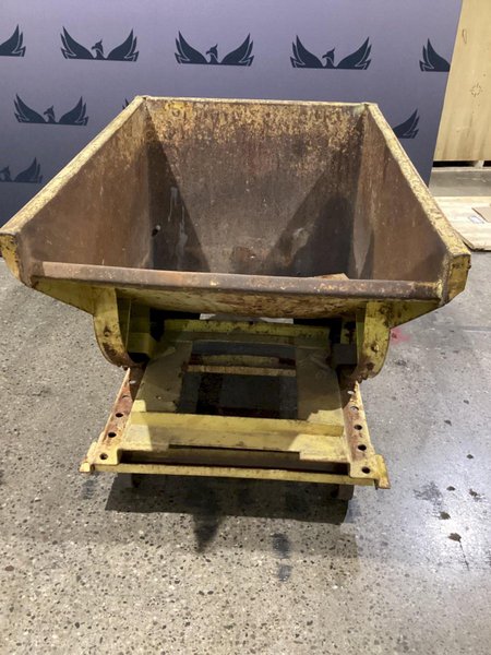 METAL SELF DUMPING HOPPER USED