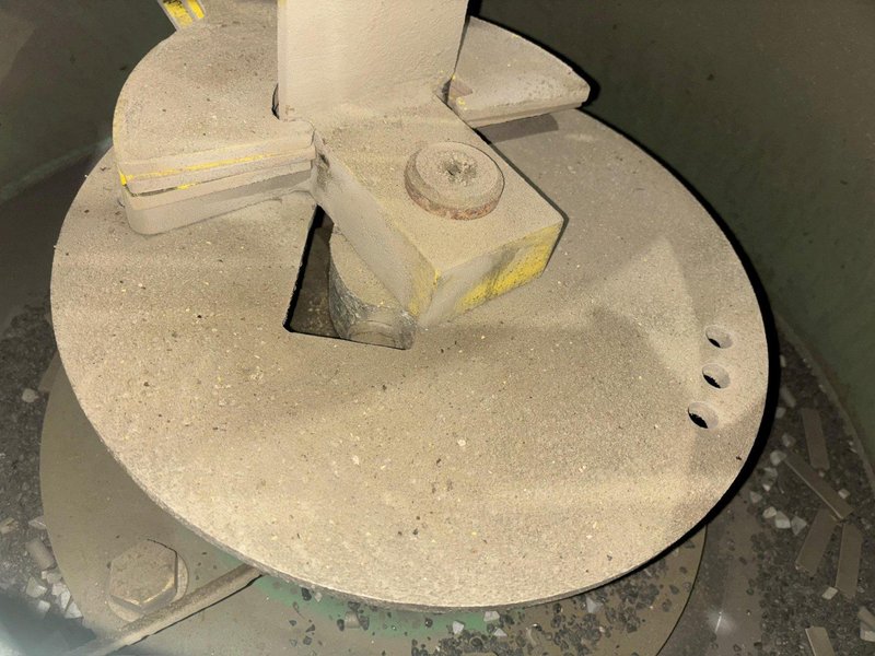 VL/RAMPE MODEL #SB-8 DUAL MEDIA VIBRATORY DEBURRING MACHINE: YOBRO #23875