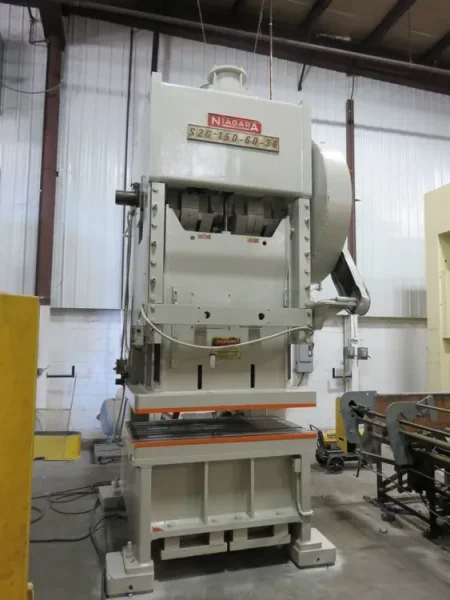 NIAGARA 150 TON DOUBLE CRANK GAP PRESS, S/N 49312, STOCK# 13701J
