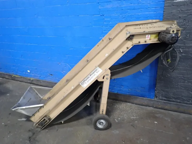 PLASTICS 93" X 18" INCLINE BELT CONVEYOR  -  ICG-186