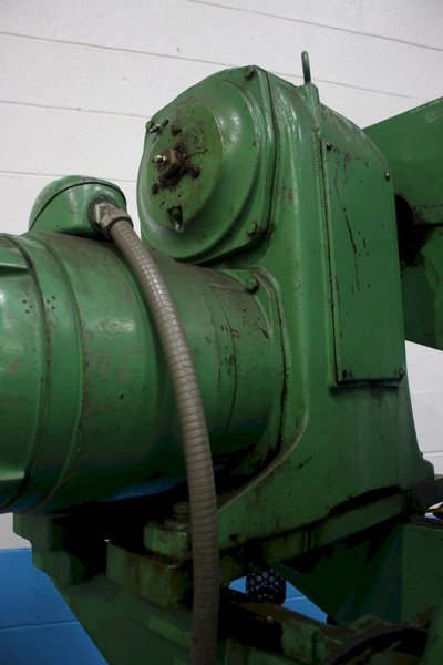 32 TON MINSTER GAP PRESS MODEL #B-32 STOCK #74064