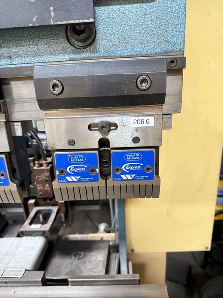 25 Ton x 4′ Amada RG-25 Hydraulic Press Brake, 1983 – 9EX Control, Wilson Quick Change Holders
