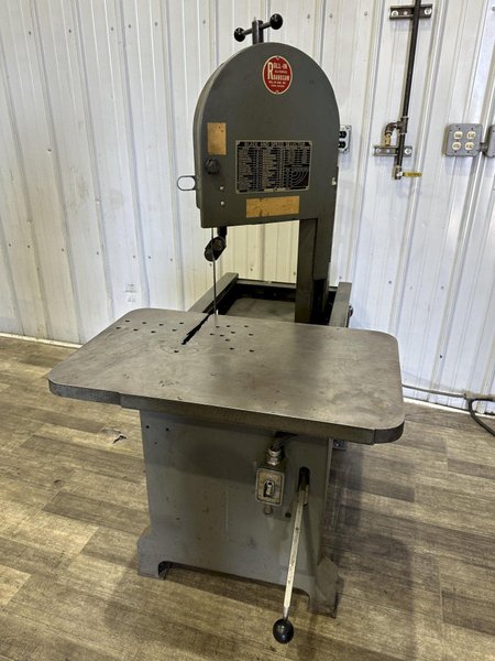 8-3/4" X 8-3/4" ROLLIN VERTICAL BANDSAW: STOCK #79645