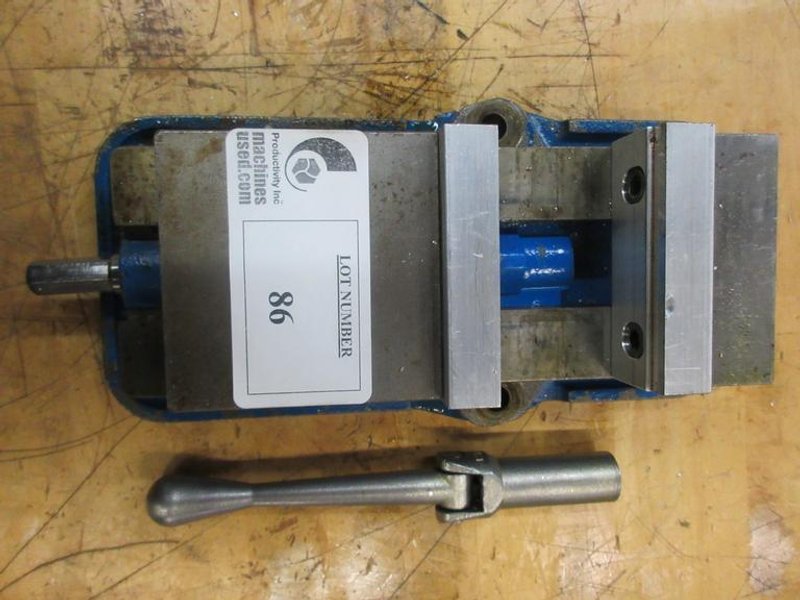 Kurt D40 4&quot; Machine Vise with Handle and Aluminum Jaws- Auction Item