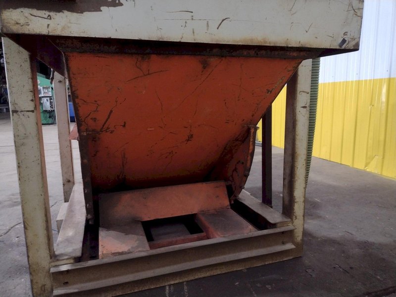 40 HP DEMARCO MAX VAC MODEL #XR40E8 INDUSTRIAL VACUUM &amp; HOPPER: STOCK #19483