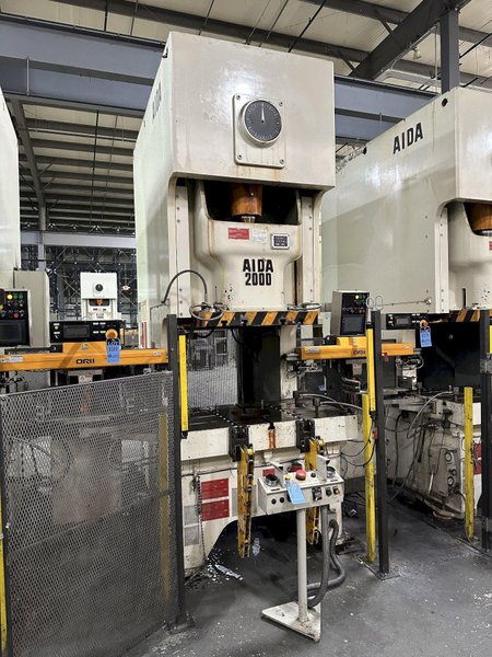 220 TON AIDA GAP FRAME STAMPING PRESS