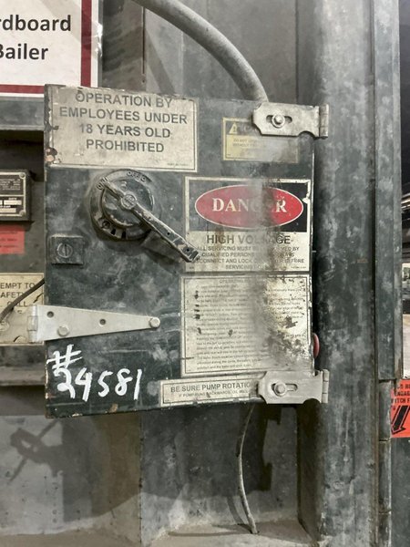 GALBREATH MODEL VBDX3060 VERTICAL CARDBOARD BALER: YOBRO #24581