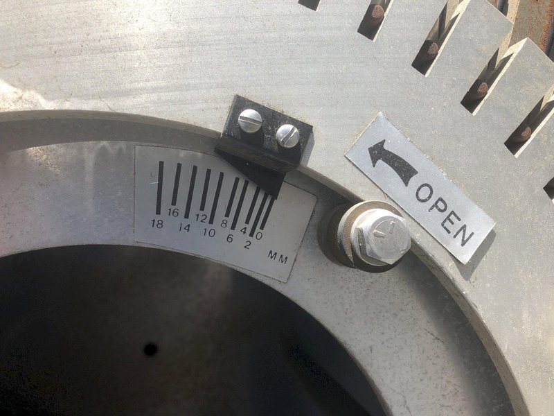 TMI DOMTAR MODEL 71-77 WOOD CHIP CLASSIFIER VARIABLE SLOT THICKNESS TESTER: STOCK #16774